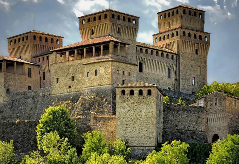 pr,2018,langhirano,castello_di_torrechiara,w,26916,carlo_grifone.jpg_1920_800_A_C enit